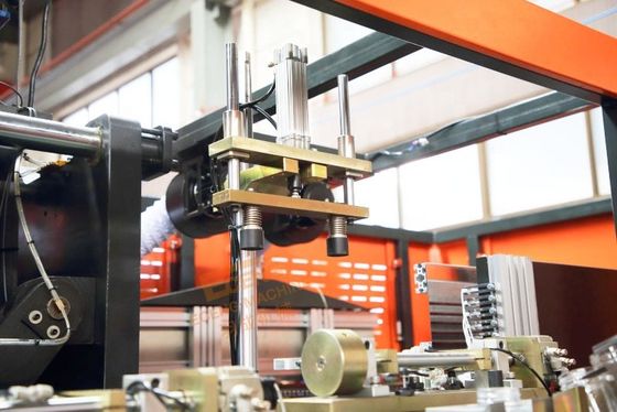 Máy thổi chai nước tự động 1500BPH 5 lít Eceng Q5L2 48kW