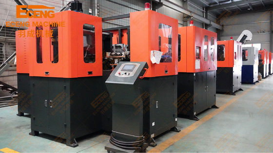 Máy thổi khuôn căng Eceng Q6000 4cavity cho dòng chai nước khoáng