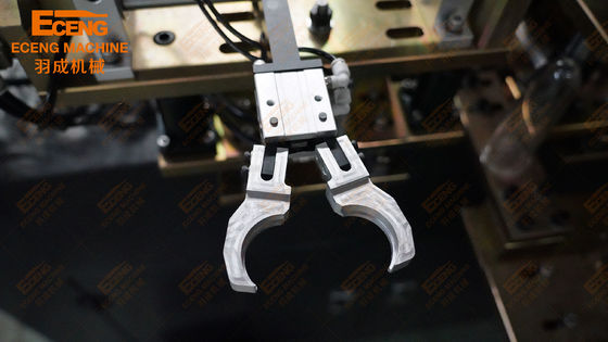 Máy thổi căng chai Q5L1 1Cavity 900BPH cho chai dầu 5L