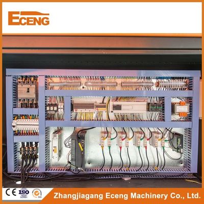 Máy thổi chai nước khoáng Eceng