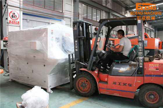 Máy đúc chai nhựa 2L 12000BPH PET thổi khuôn 380V 50HZ